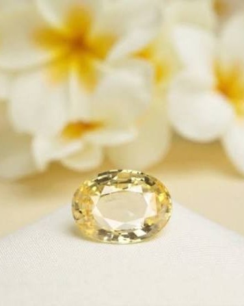 Loose citrine gemstone