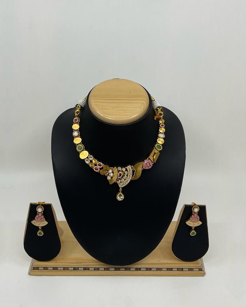 Multicolor kundan necklace set