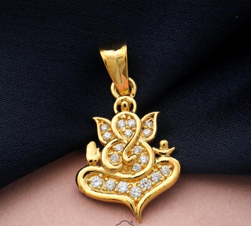 Ganesh heart-shaped gold pendant